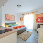 Mihaela & Brigita Bayview * دوبروفينك