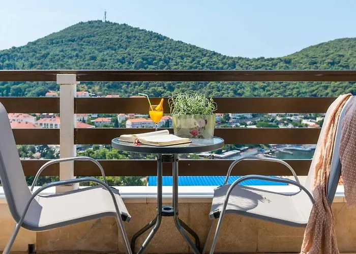 Mihaela & Brigita Bayview